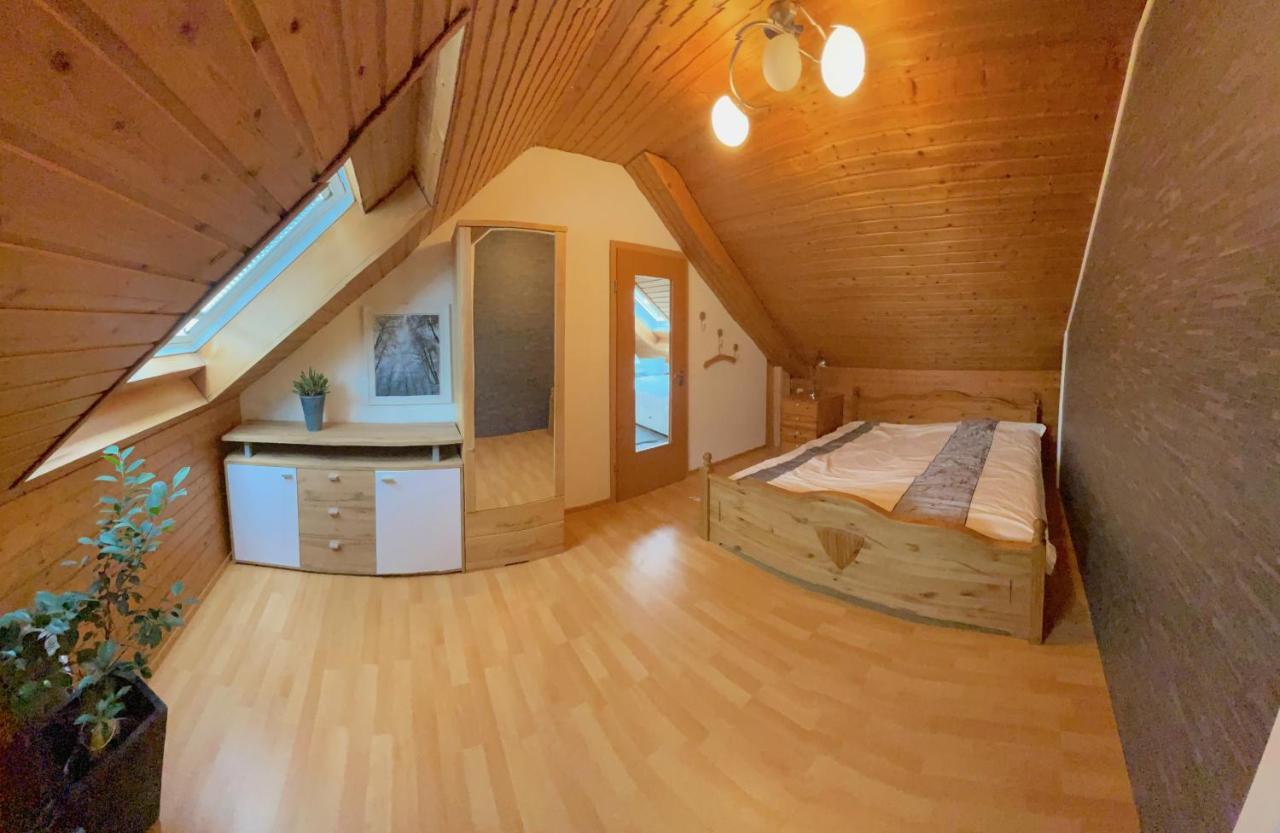 Geraeumiges Maisonette Apartment Todtmoos Eksteriør bilde